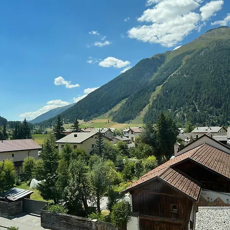 Casa de hóspedes Adler Garni 3*