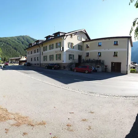 Casa de hóspedes Adler Garni Zernez